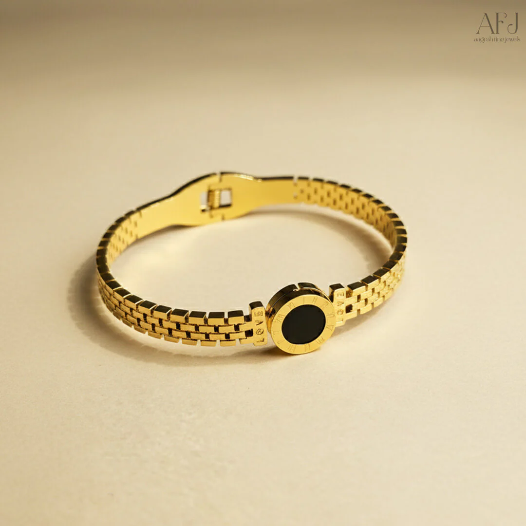 The Roman Love Link Bracelet - Image 4